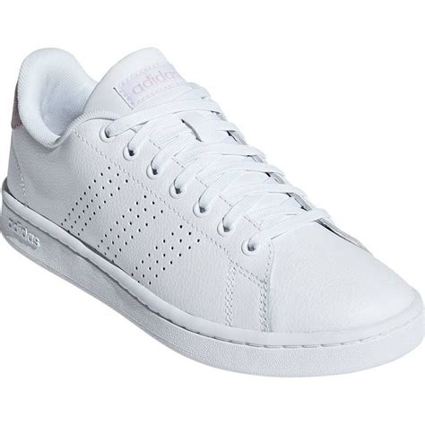 Tenis Blancos .